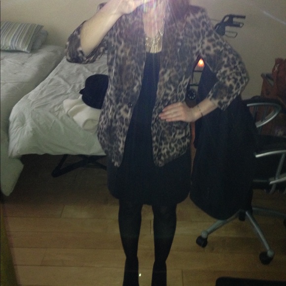 Calvin Klein leopard blazer - Picture 2 of 2
